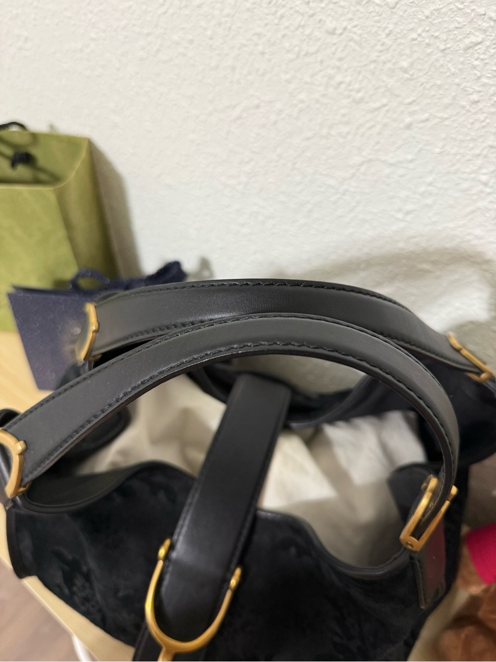 GUCCI Black Soft Stirrup Nubuck Black Suede Shoulder Bag - Picture 14 of 16